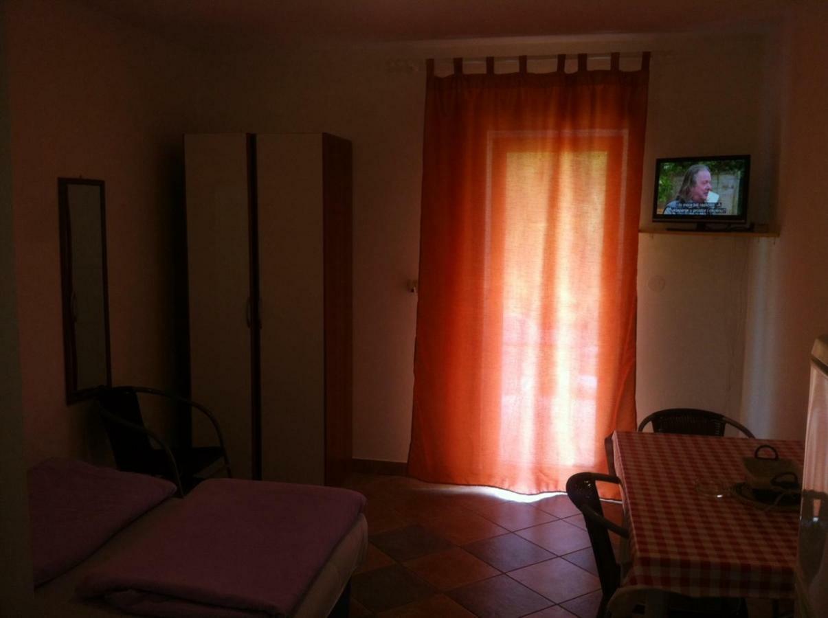 Studio Apartments Mt Шмирка Екстер'єр фото
