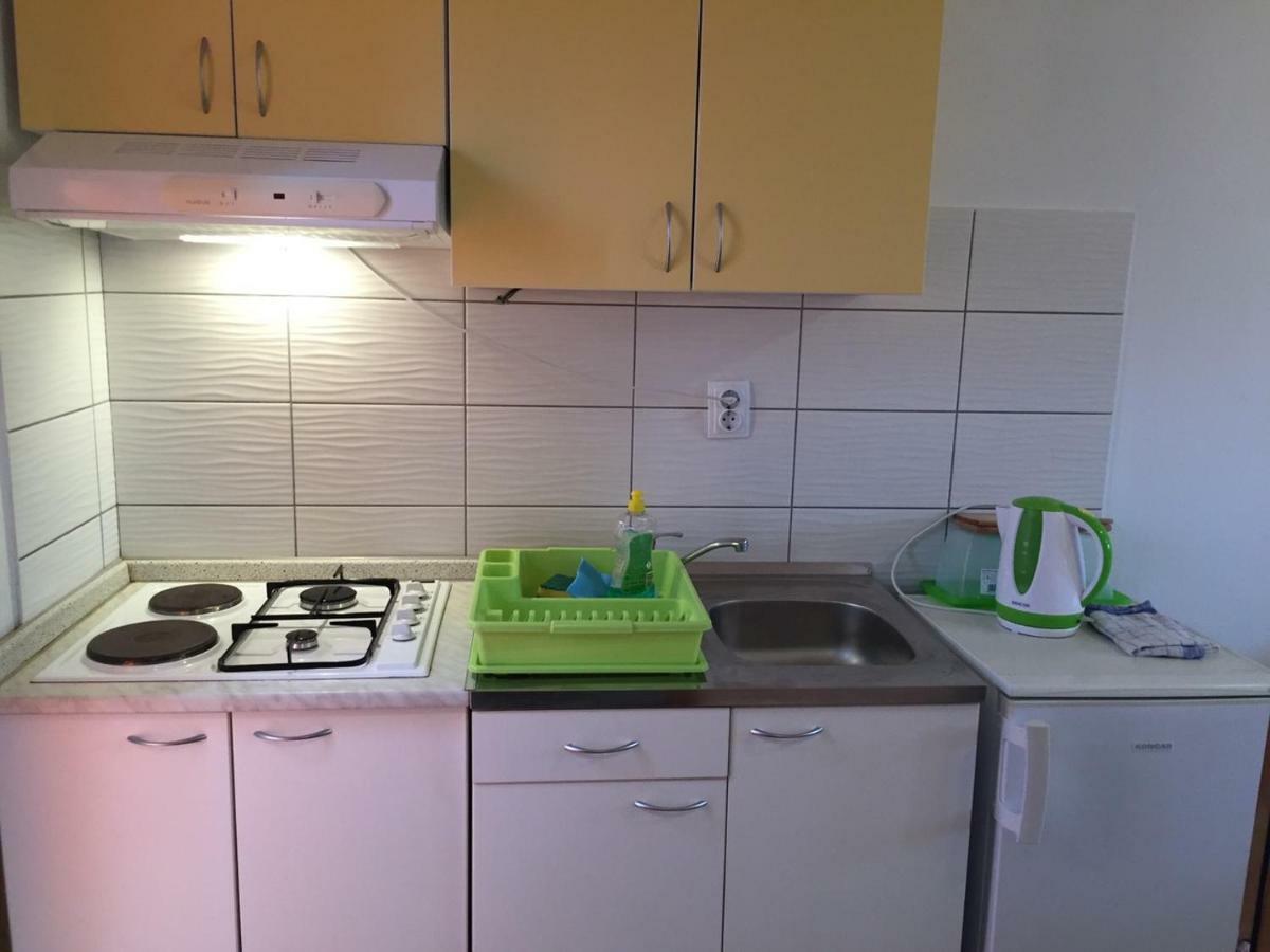 Studio Apartments Mt Шмирка Екстер'єр фото