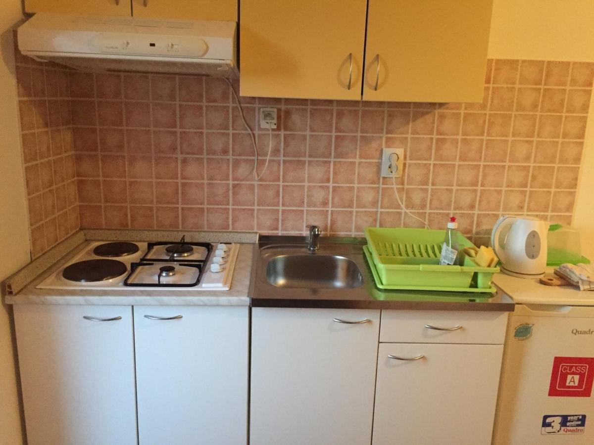 Studio Apartments Mt Шмирка Екстер'єр фото